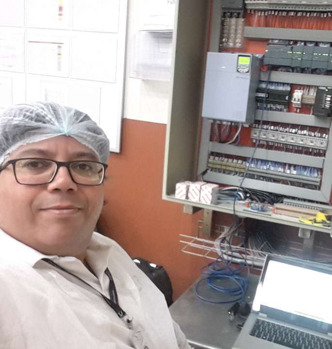 Engenheiro Residente em Linha de Produção Industrial